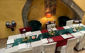 B&B Medieval House